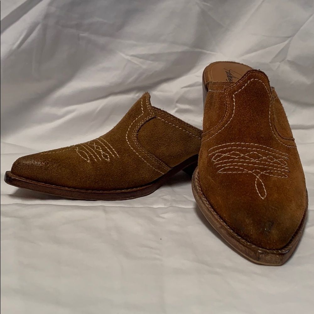 Patricia Nash Leather Mules